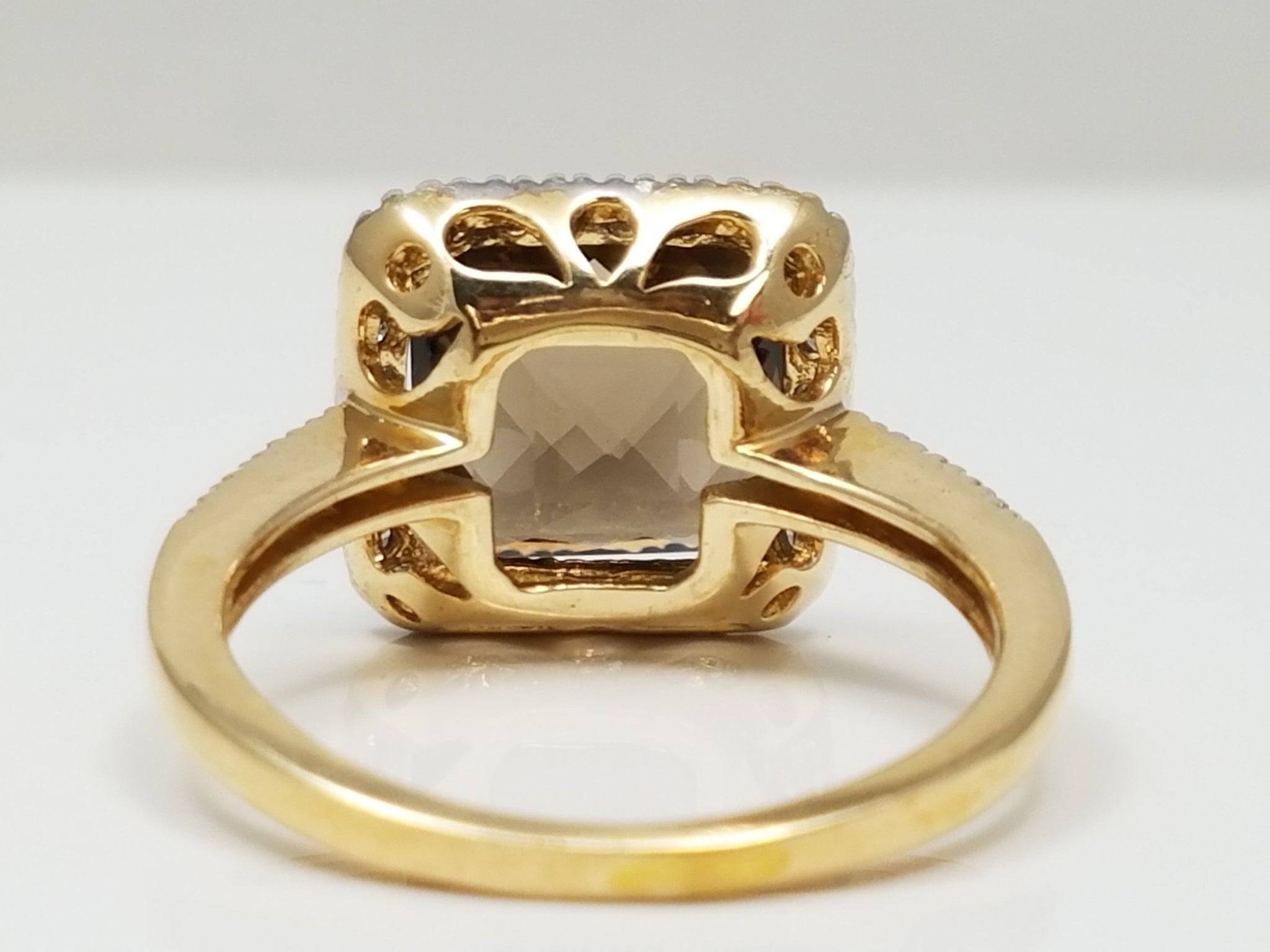 Gorgeous 14k Yellow Gold Natural Smoky Quartz Diamond Ring