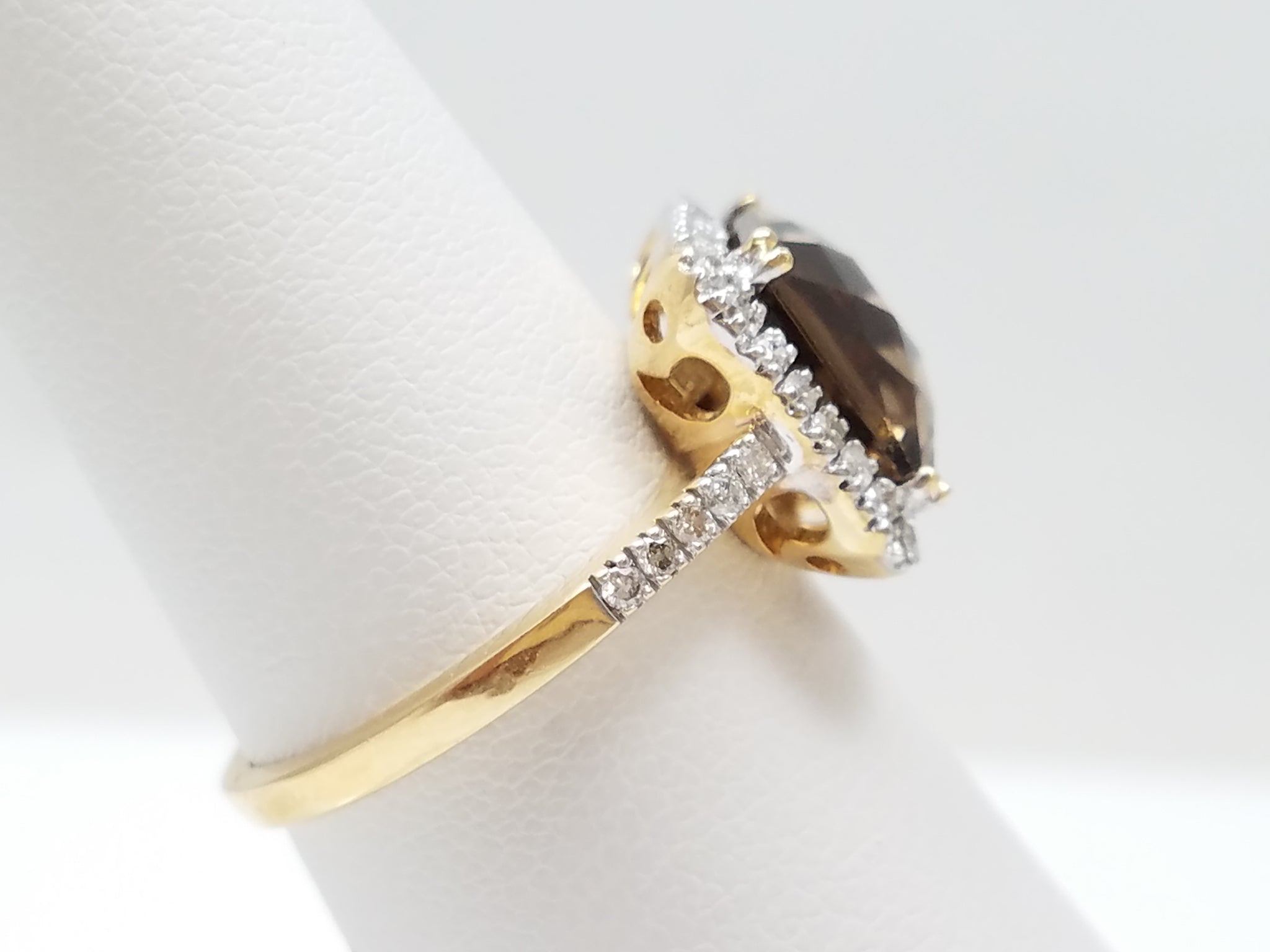 Gorgeous 14k Yellow Gold Natural Smoky Quartz Diamond Ring