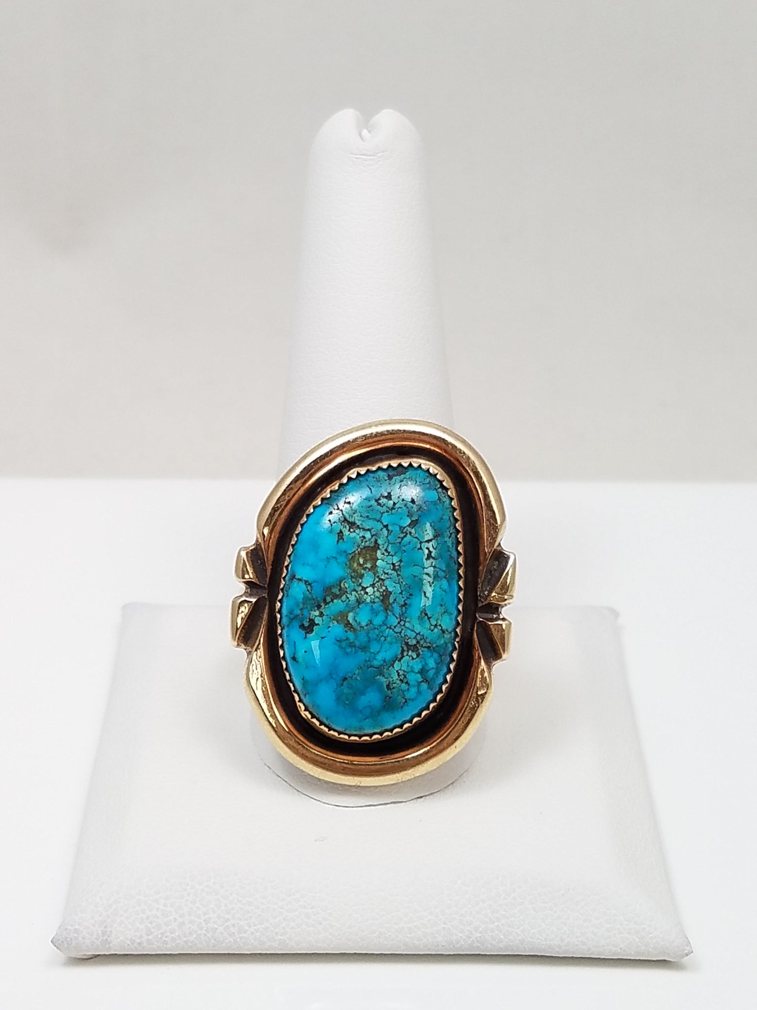 Extravagant Vintage 14k Yellow Gold Sterling Silver Natural Turquoise Ring