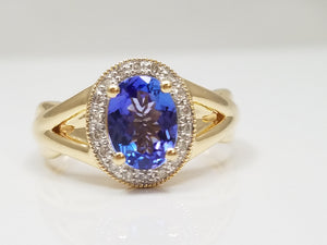 Tantalizing 14k Yellow Gold Natural Tanzanite Diamond Ring