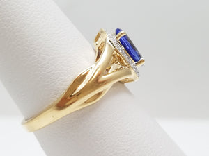 Tantalizing 14k Yellow Gold Natural Tanzanite Diamond Ring