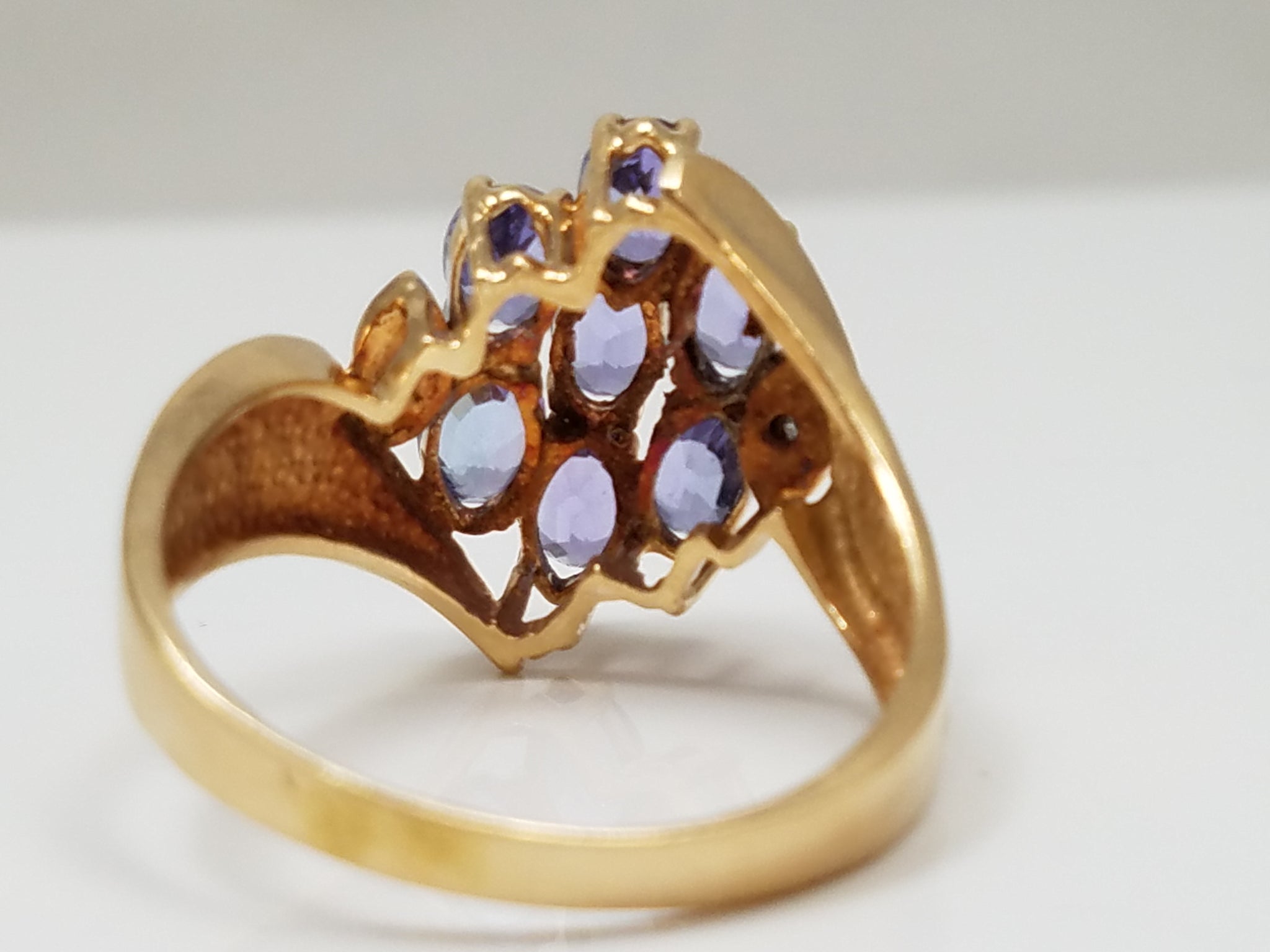 Classic 14k Yellow Gold Natural Tanzanite Diamond Cluster Ring