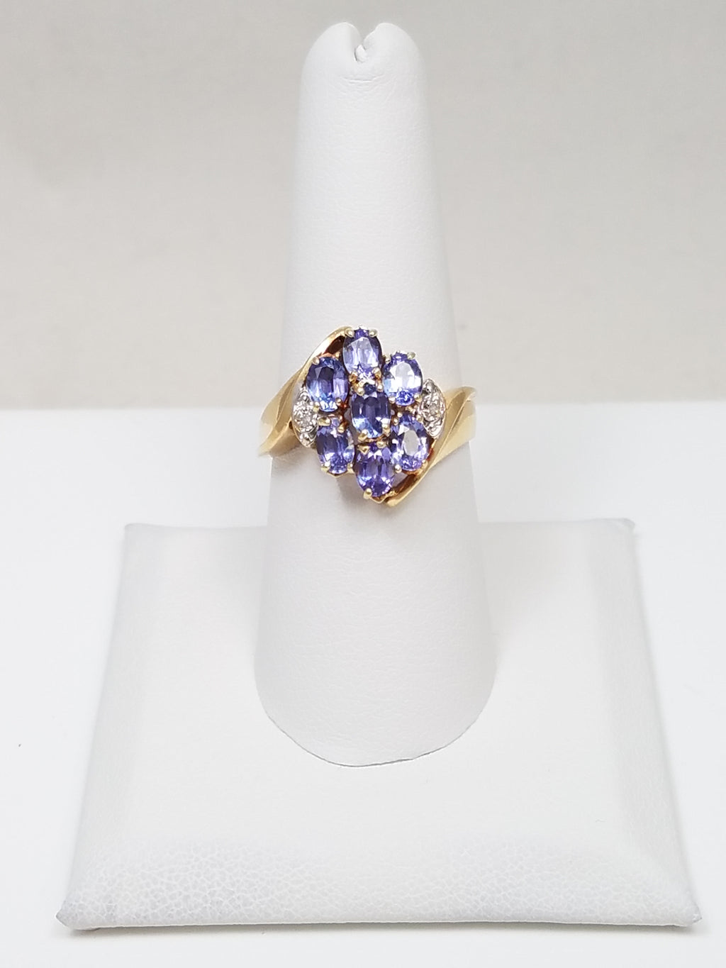 Classic 14k Yellow Gold Natural Tanzanite Diamond Cluster Ring