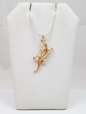 Cute 3D 14k Yellow Gold Lizard Pendant