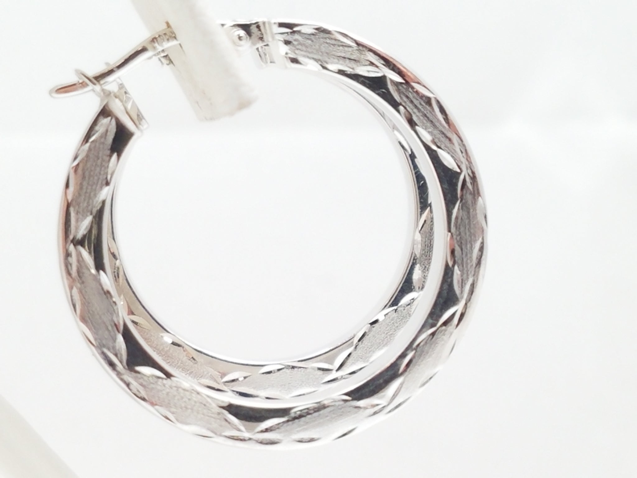 14k White Gold Hollow Hoop Earrings