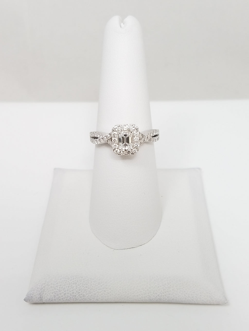Emerald Cut Diamond 14k White Gold Engagement Ring