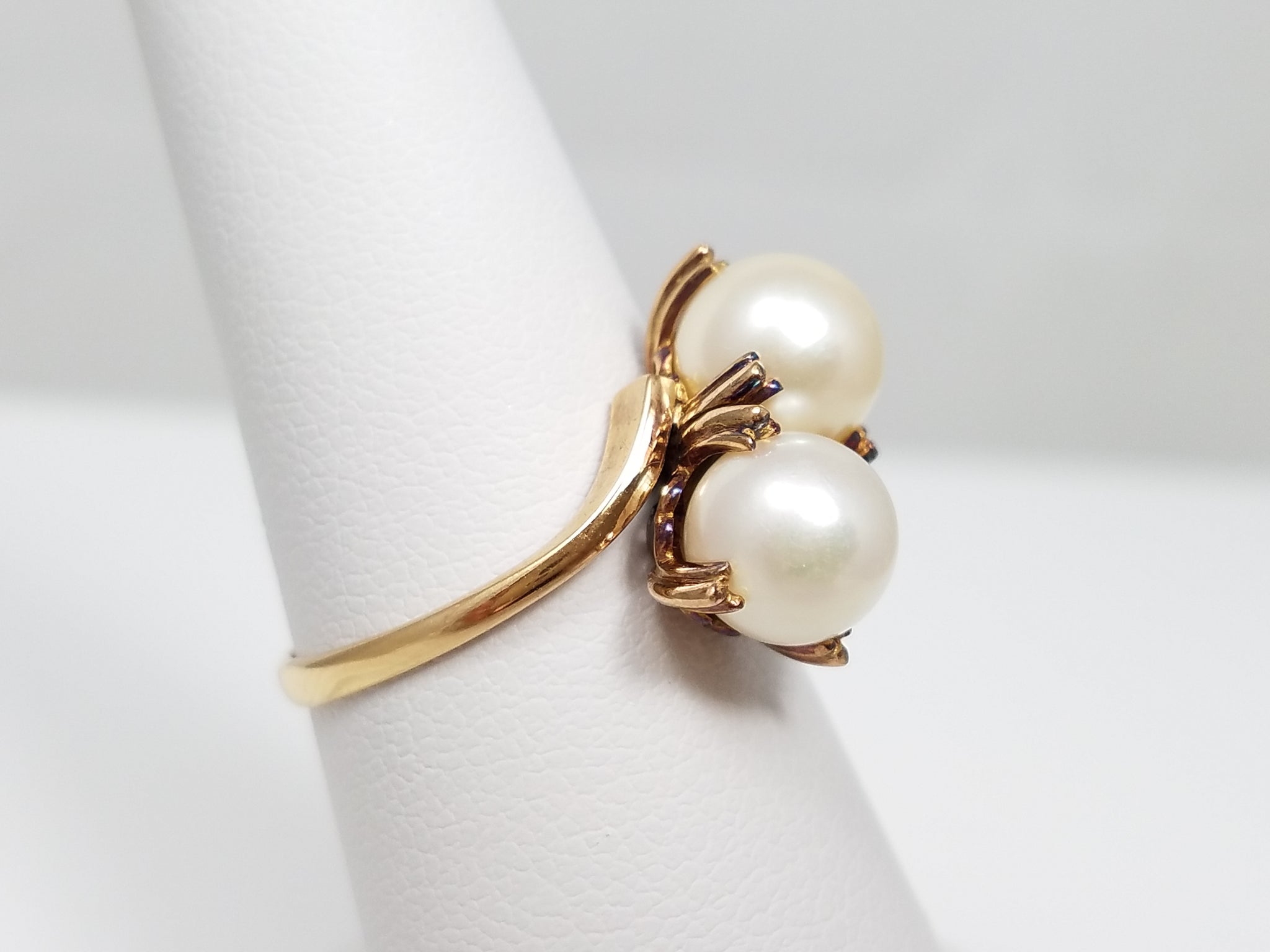 Vintage Double Pearl 18k Yellow Gold Ring