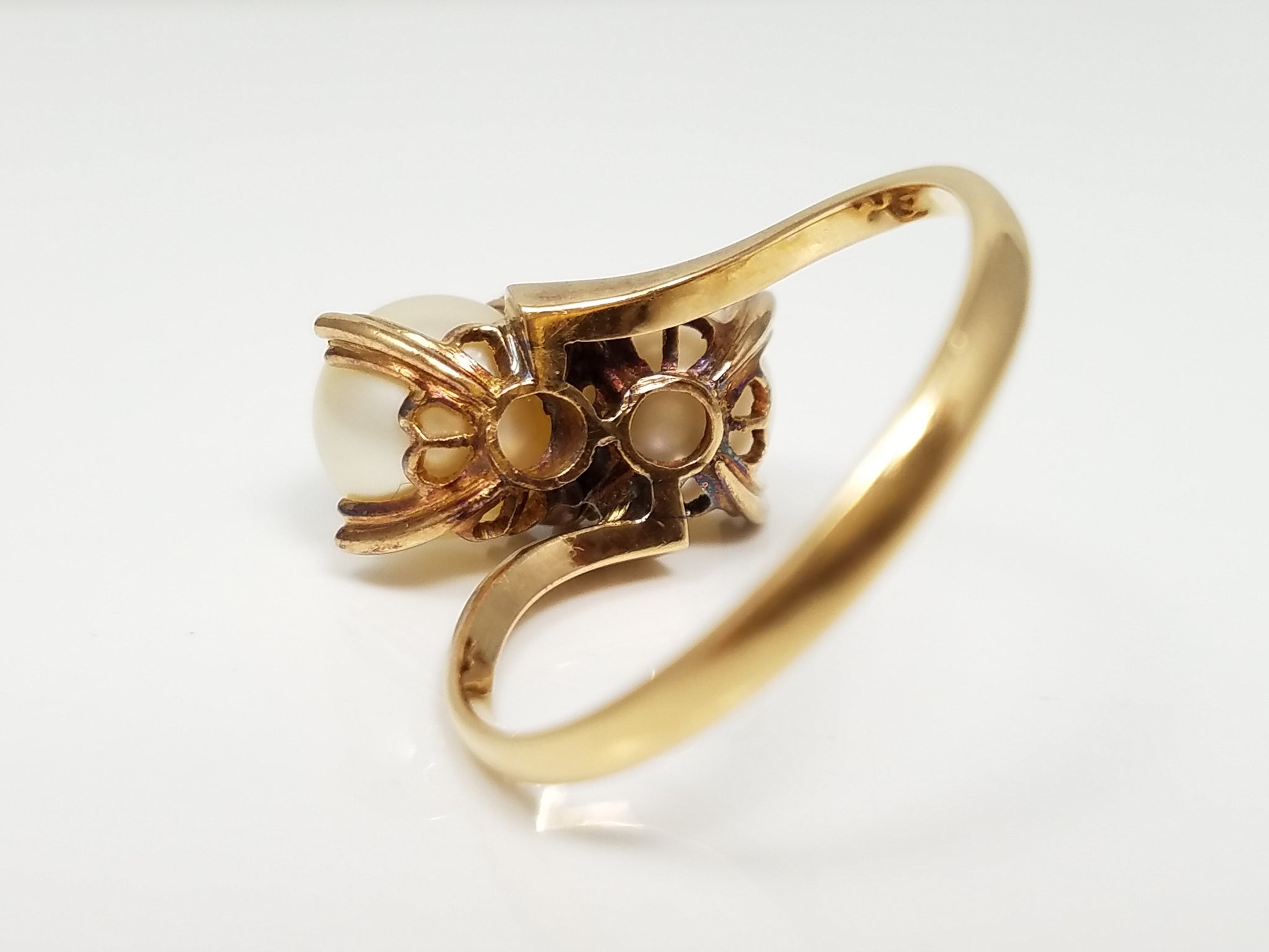 Vintage Double Pearl 18k Yellow Gold Ring