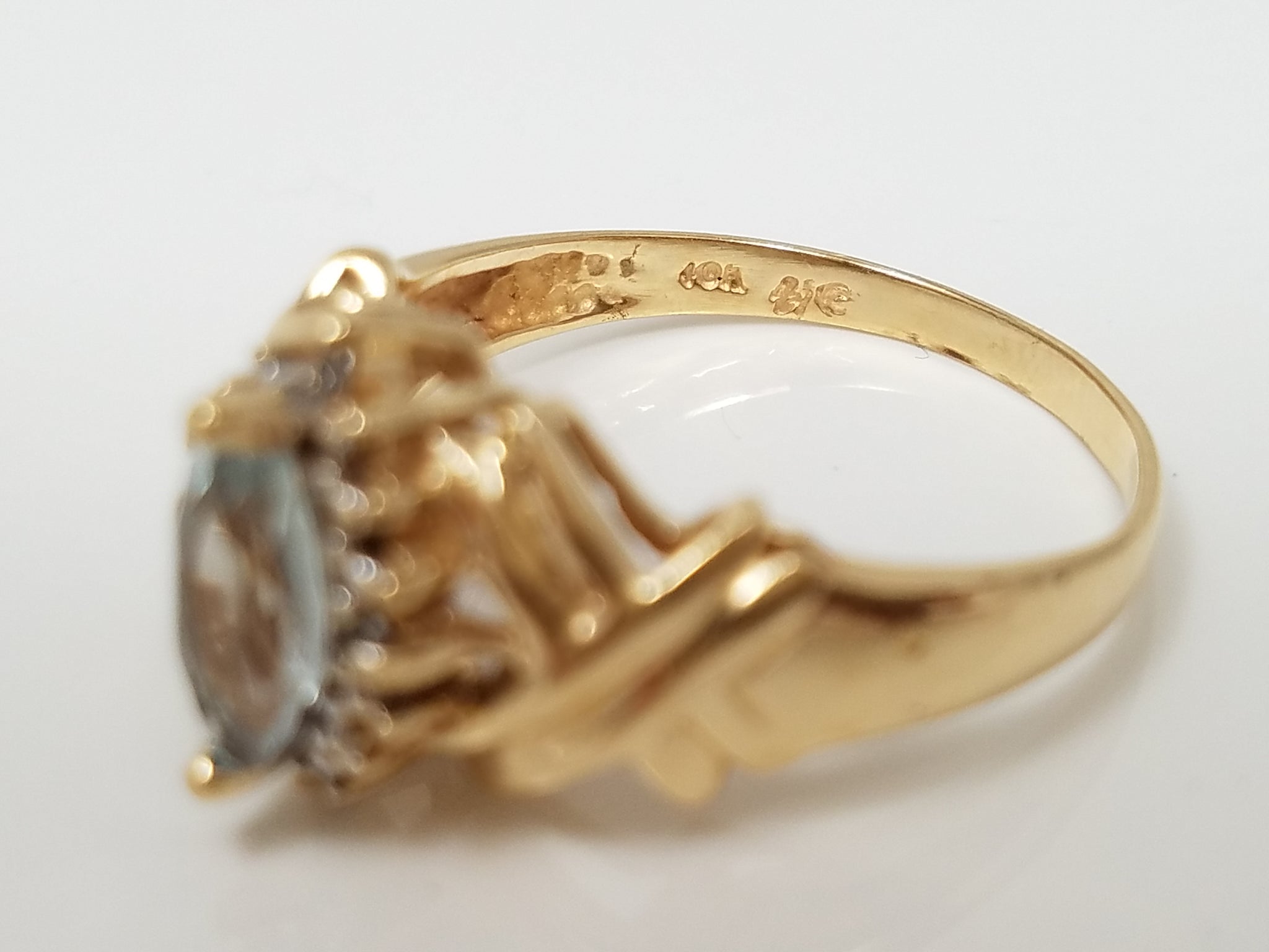 Magical 10k Yellow Gold Natural Aquamarine Diamond Ring