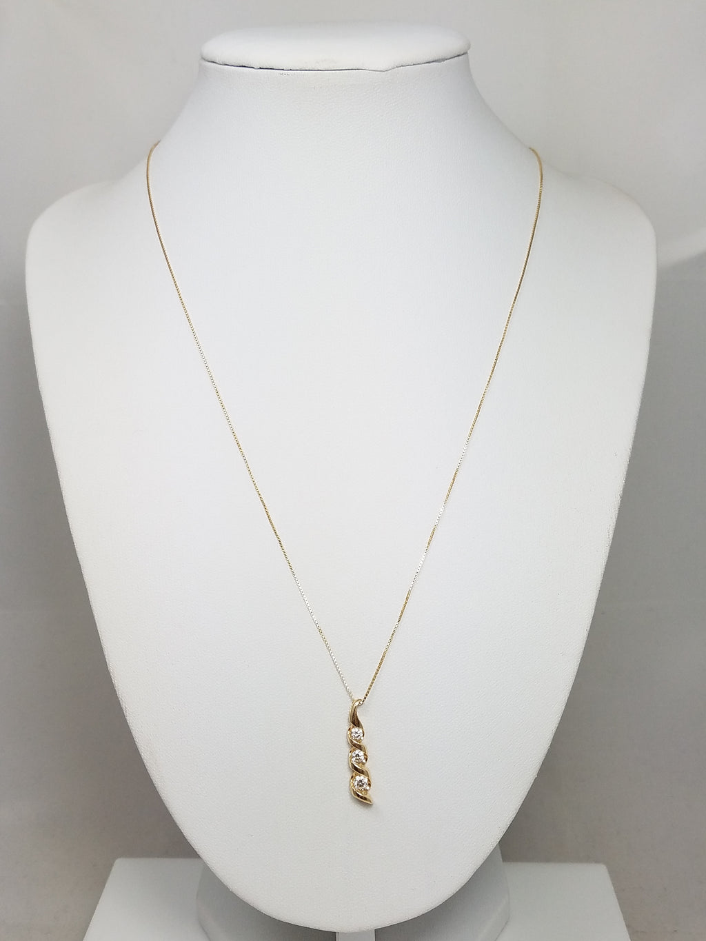 Precious 19" 14k Yellow Gold Natural Diamond Drop Pendant Necklace