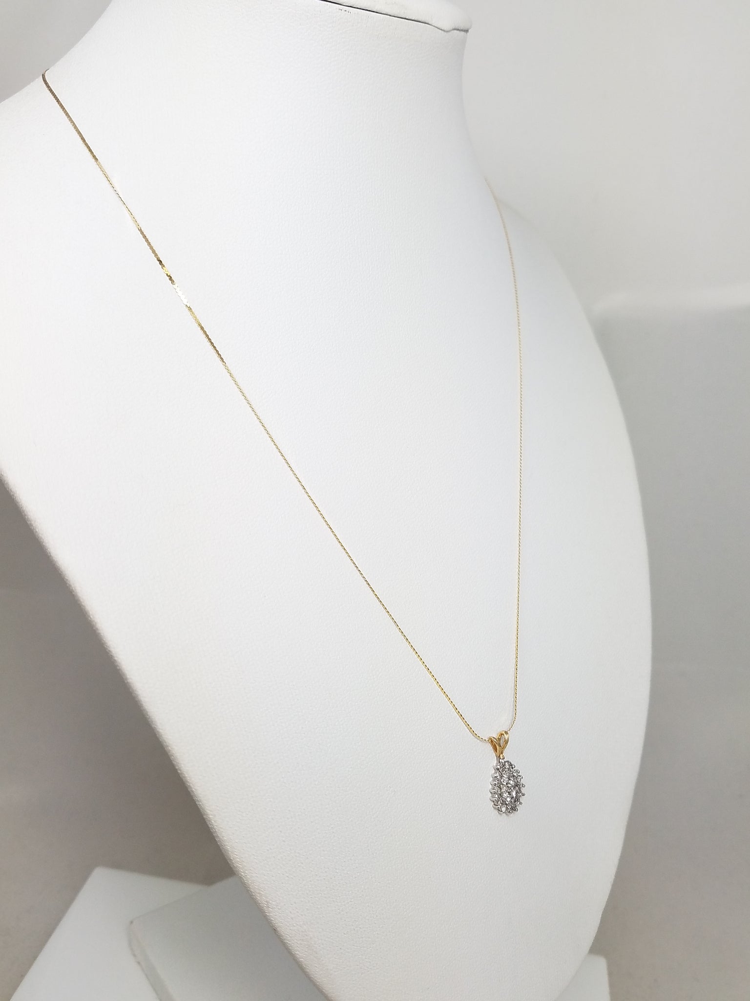 14k Yellow Gold Natural Diamond Cluster Pendant Necklace