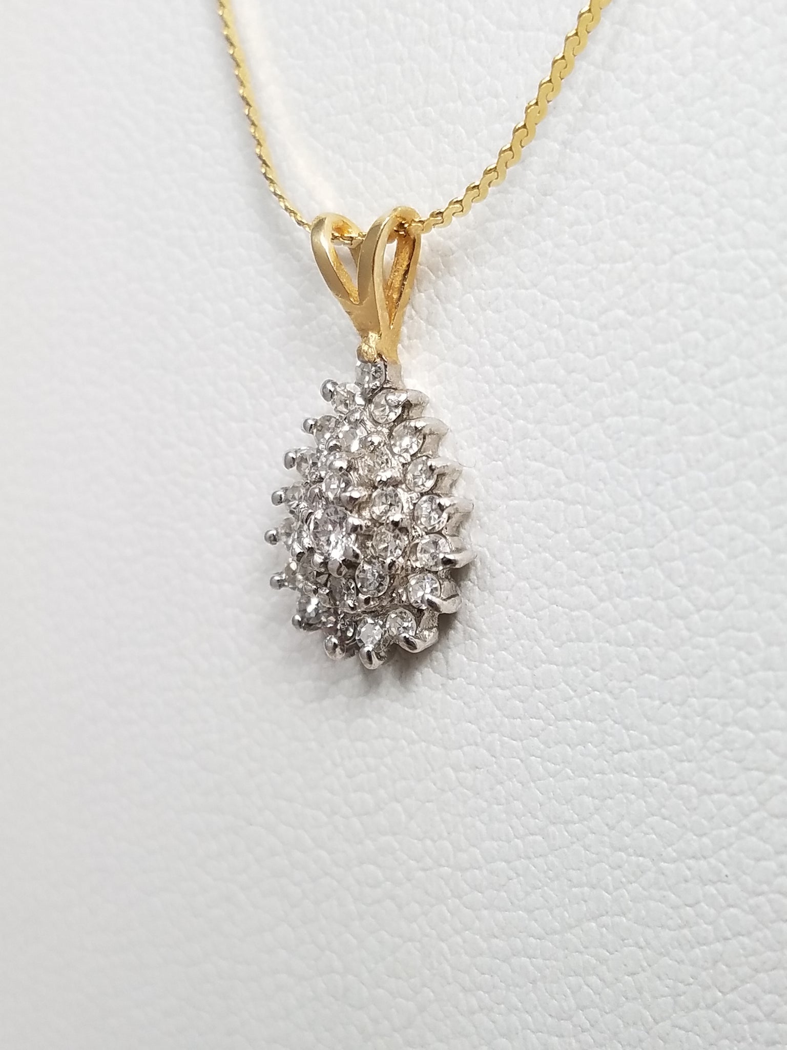 14k Yellow Gold Natural Diamond Cluster Pendant Necklace