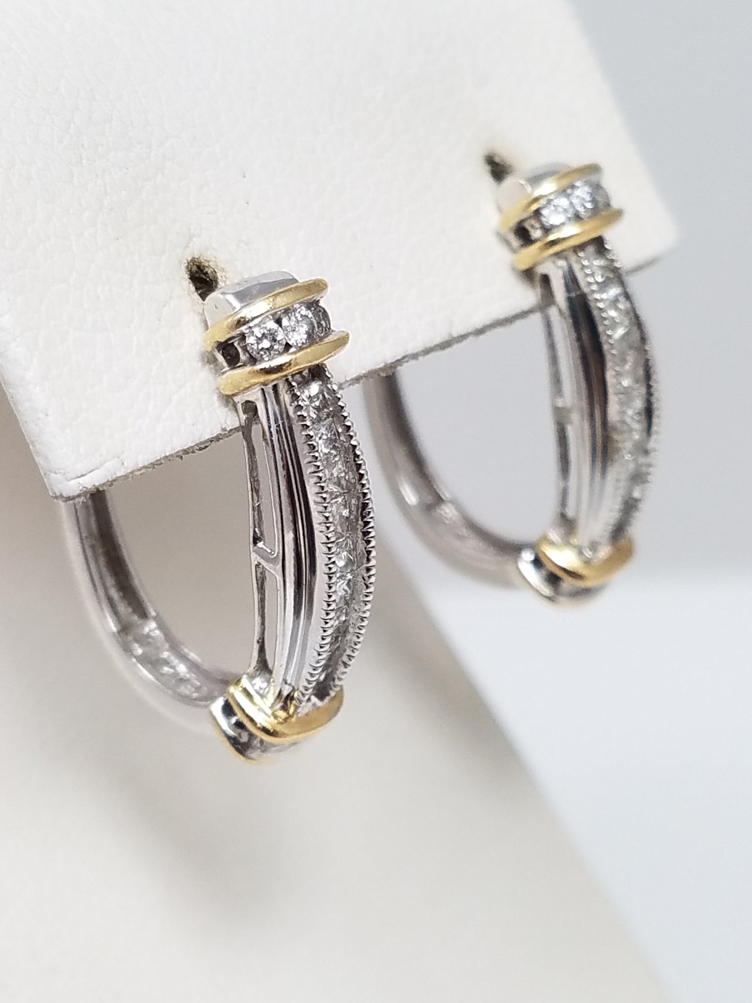 Elegant 14k Two Tone Gold .50ctw Natural Diamond Elongated Hoop Earrings