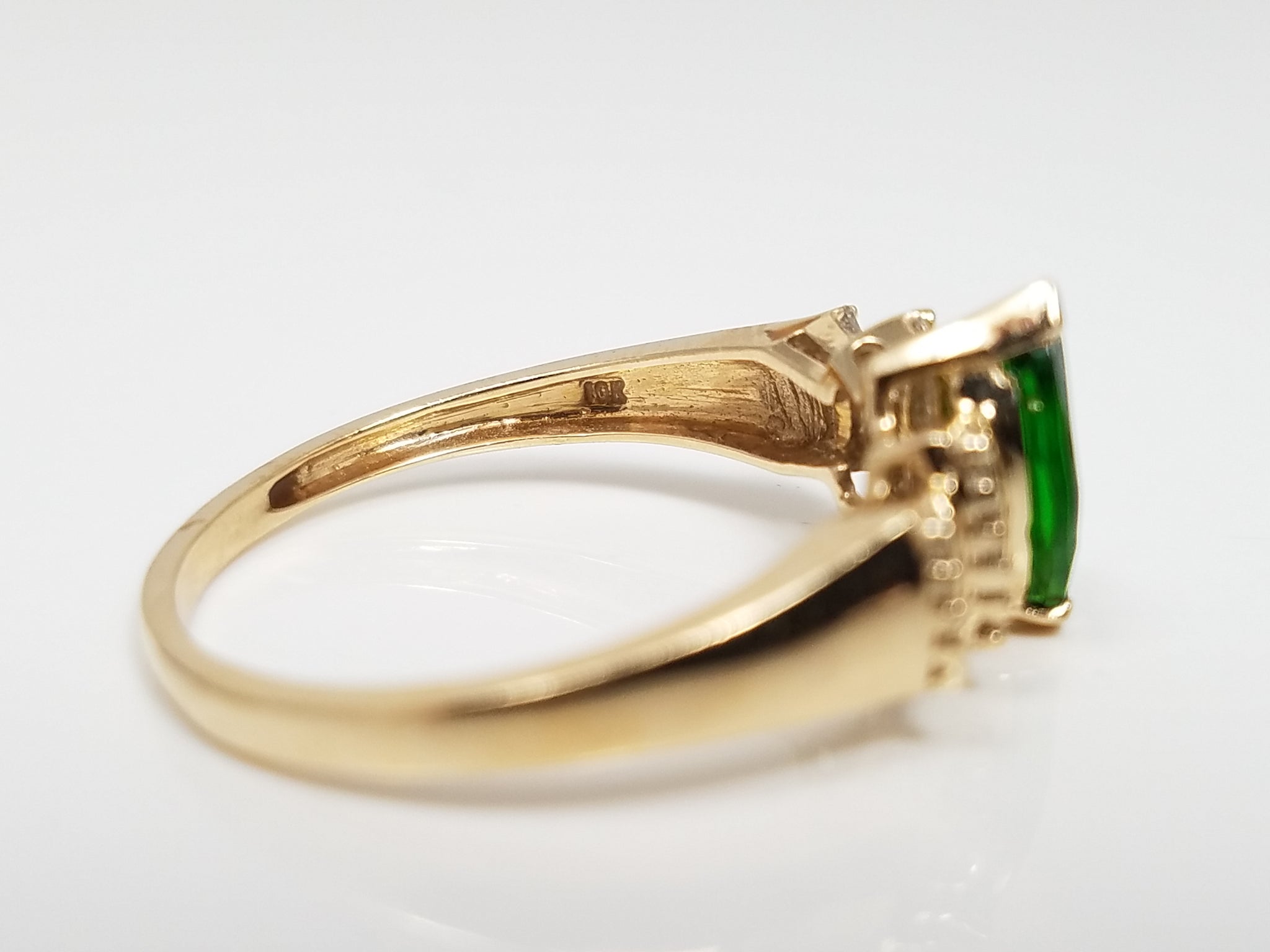 Lavish 10k Yellow Gold Natural Chrome Diopside Diamond Ring