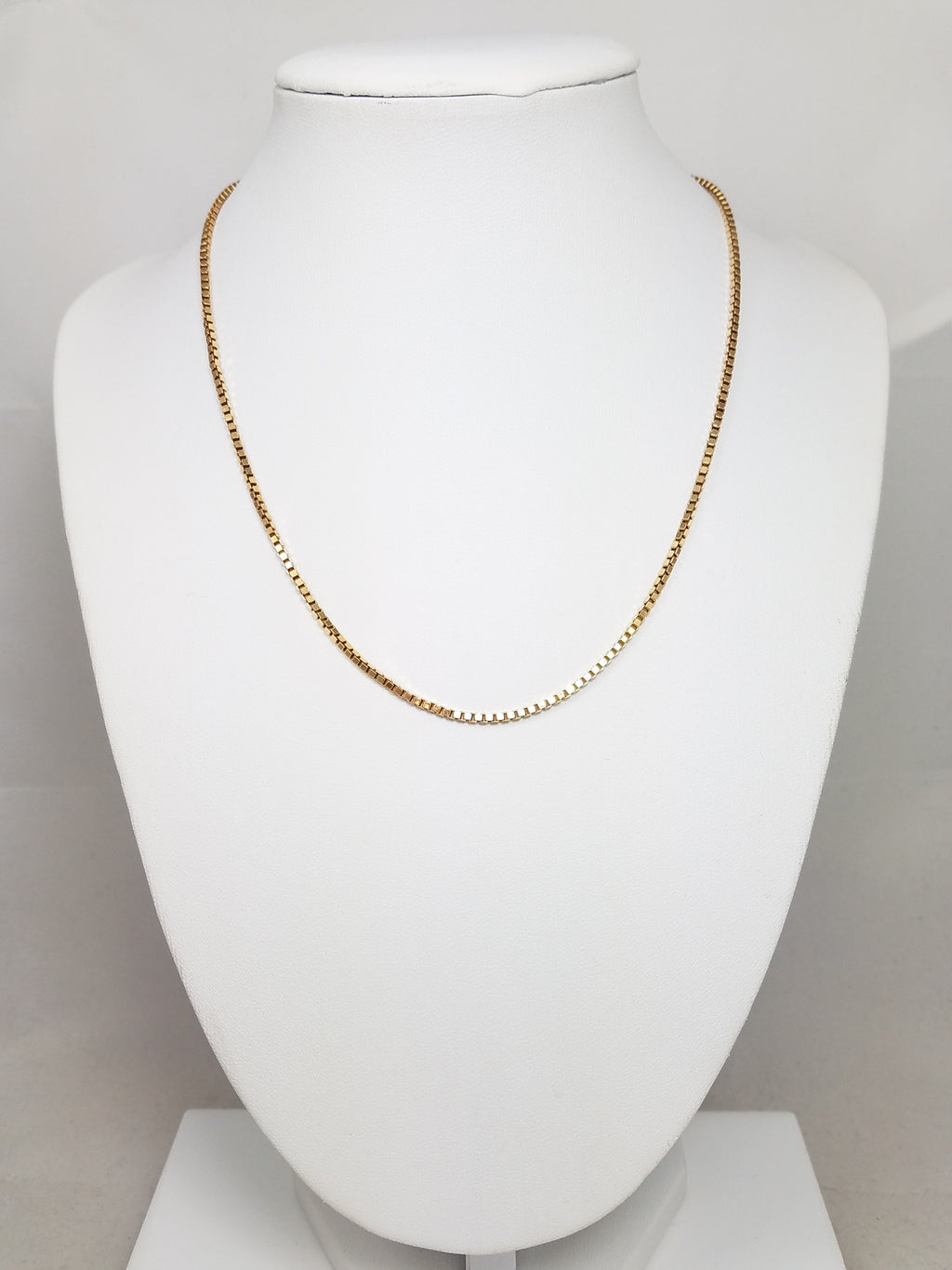 Sporty Solid 16" 14k Yellow Gold Box Link Chain Necklace