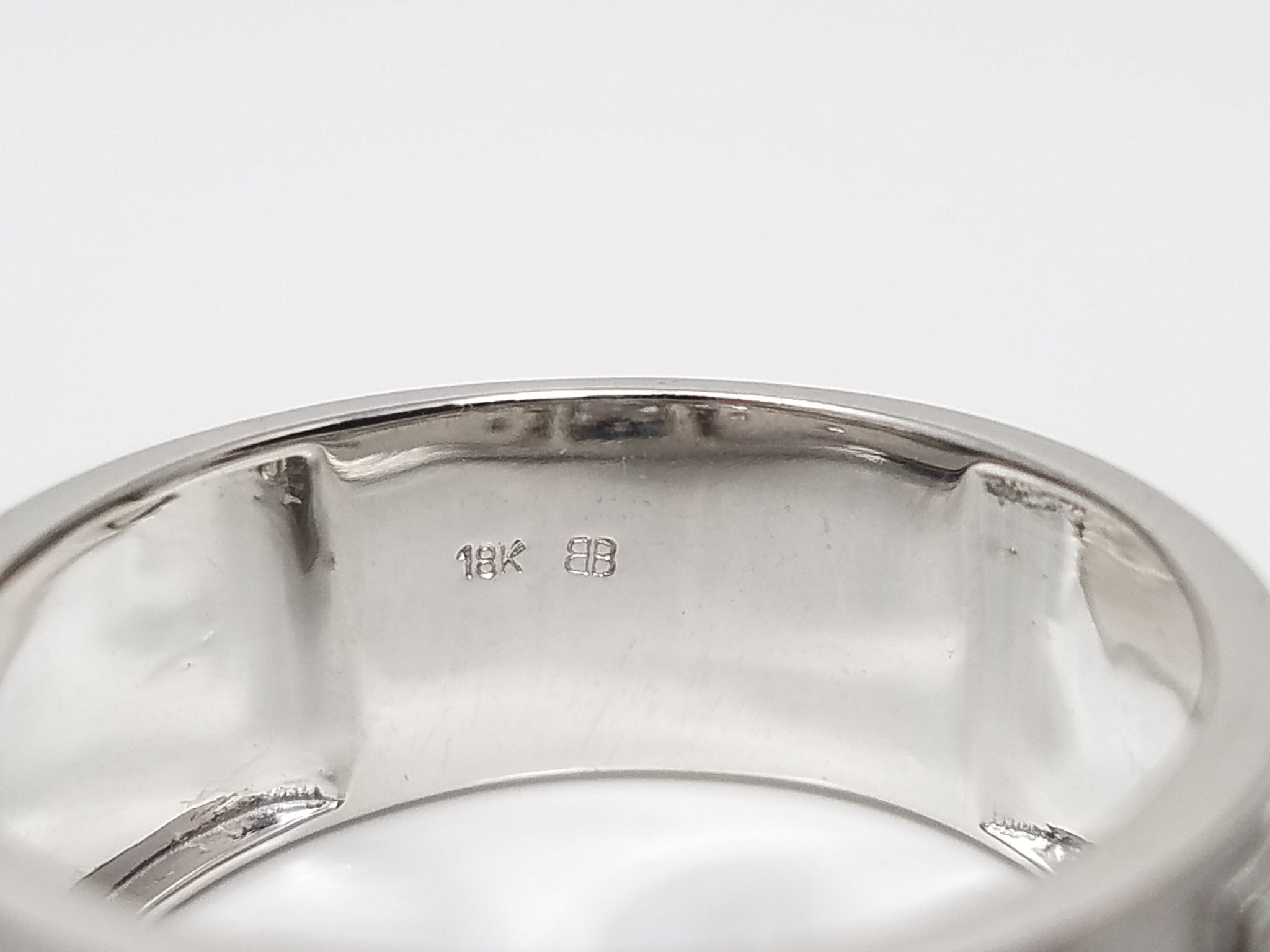 New! Dynamic 18k White Gold Natural Aquamarine Diamond Custom Ring