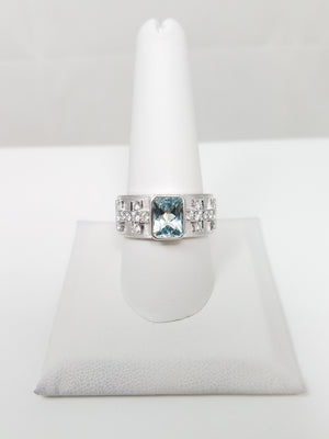 New! Dynamic 18k White Gold Natural Aquamarine Diamond Custom Ring