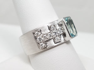 New! Dynamic 18k White Gold Natural Aquamarine Diamond Custom Ring