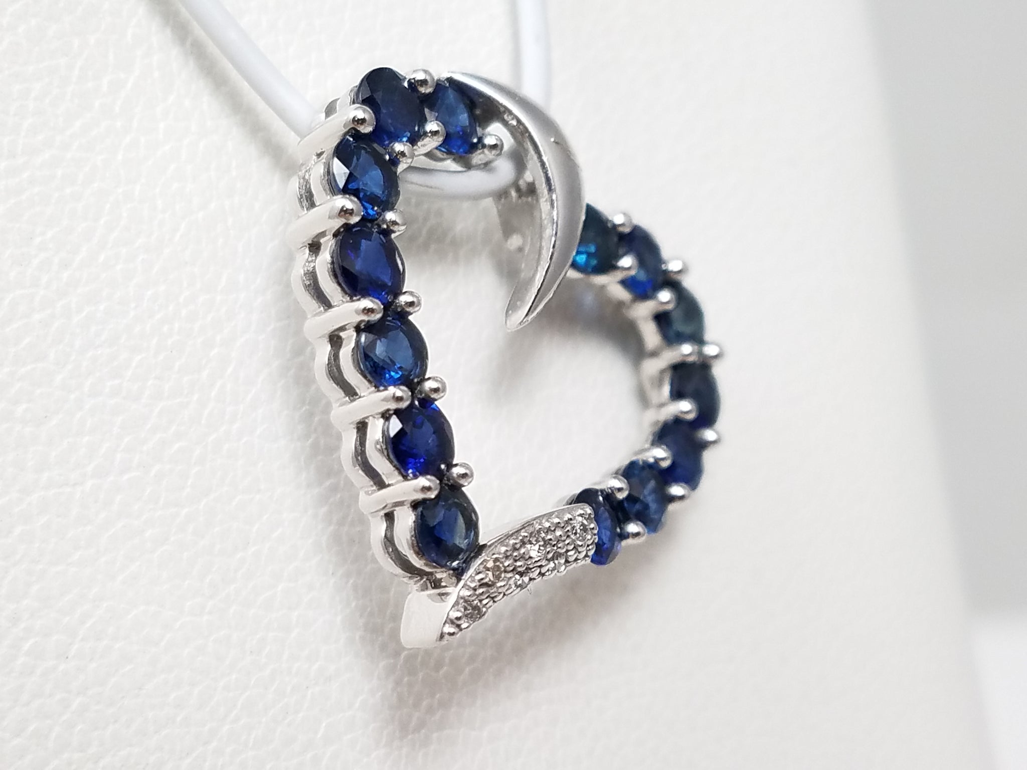 Sophisticated 14k White Gold Natural Sapphire Diamond Heart Pendant
