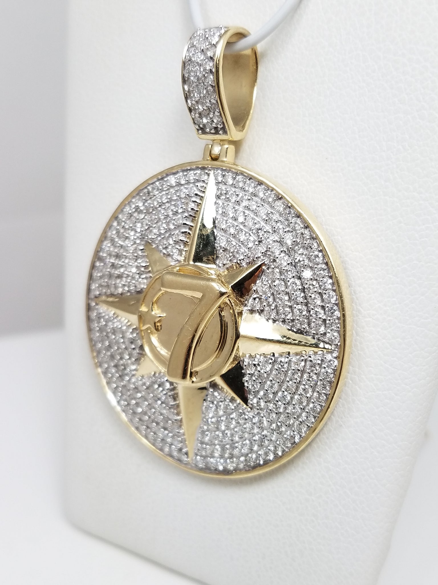 Dazzling 10k Yellow Gold 2ctw Natural Diamond Lucky 7 Pendant
