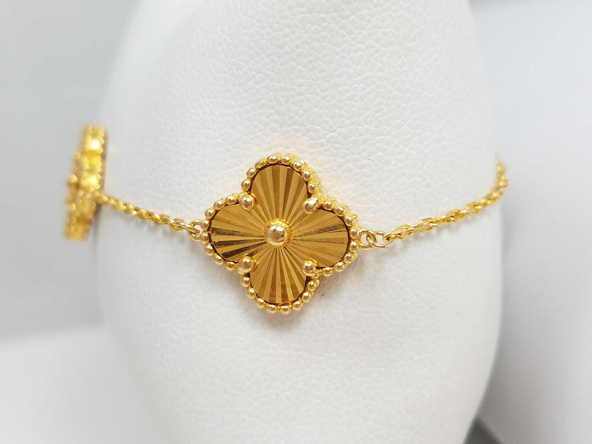 21k Yellow Gold Alhambra Motif Bracelet