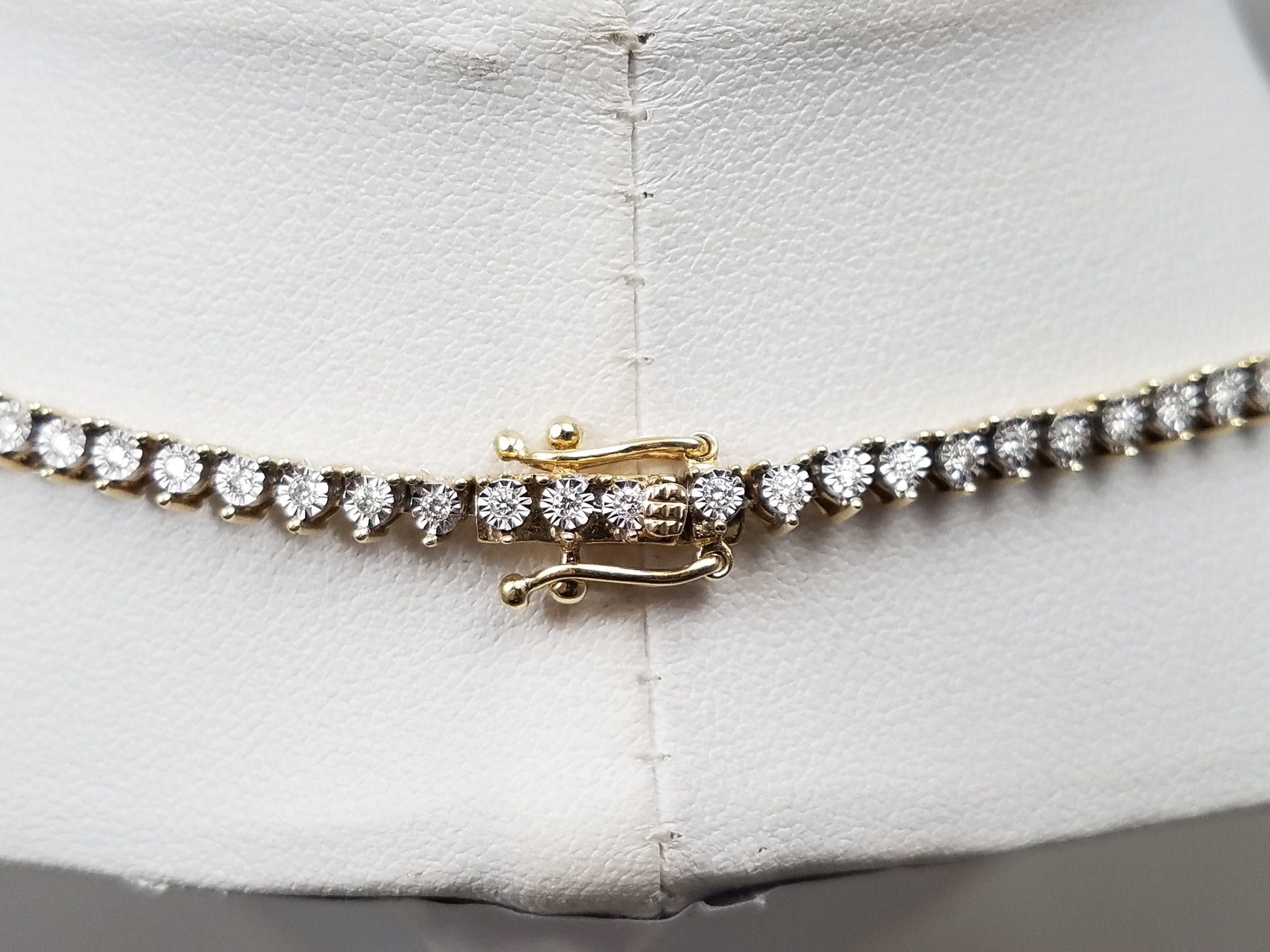 Glamorous 20" 10k Yellow Gold Natural Diamond Riviera Necklace