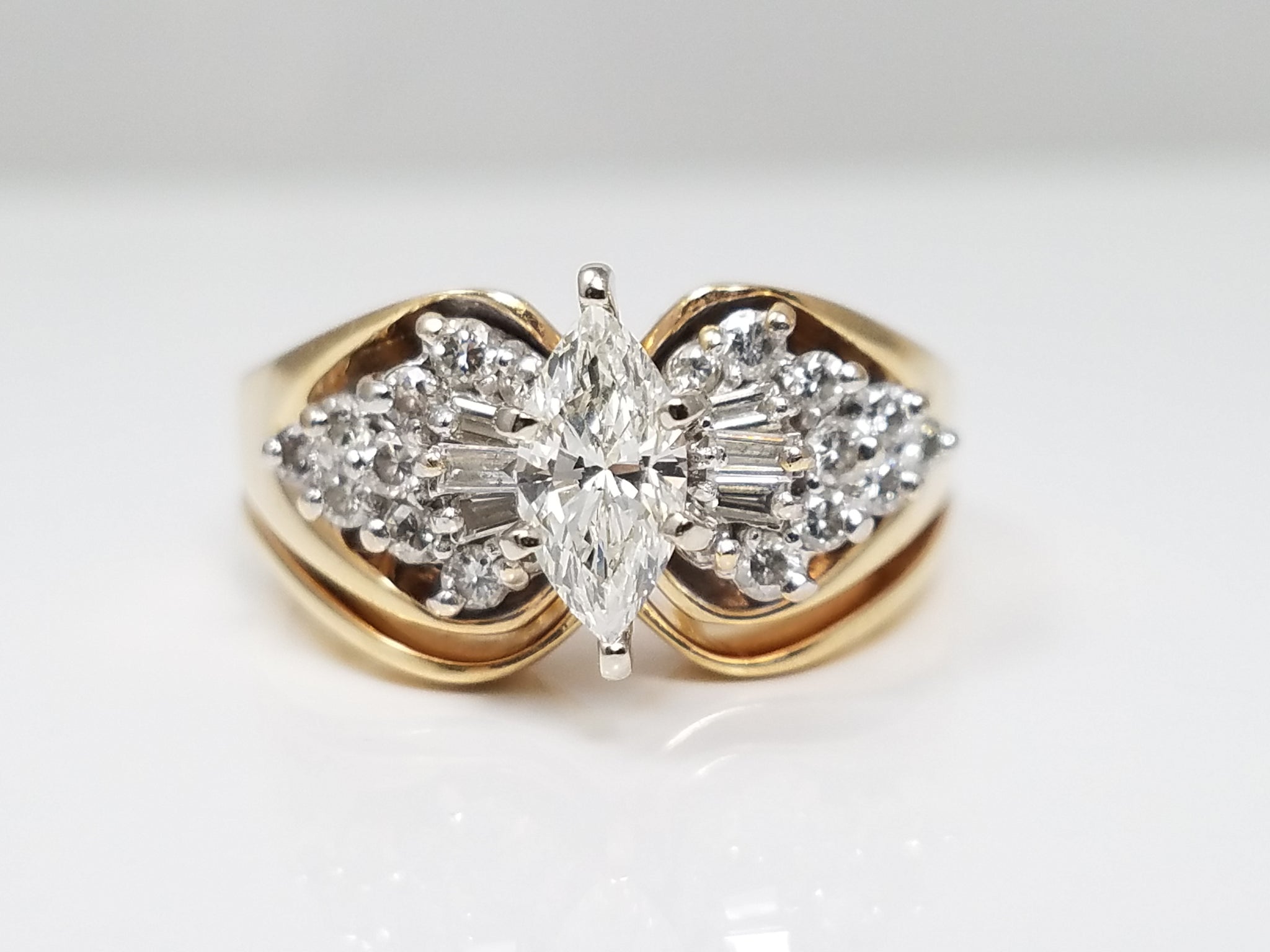 Glamorous 14k Yellow Gold Natural Diamond Engagement Ring