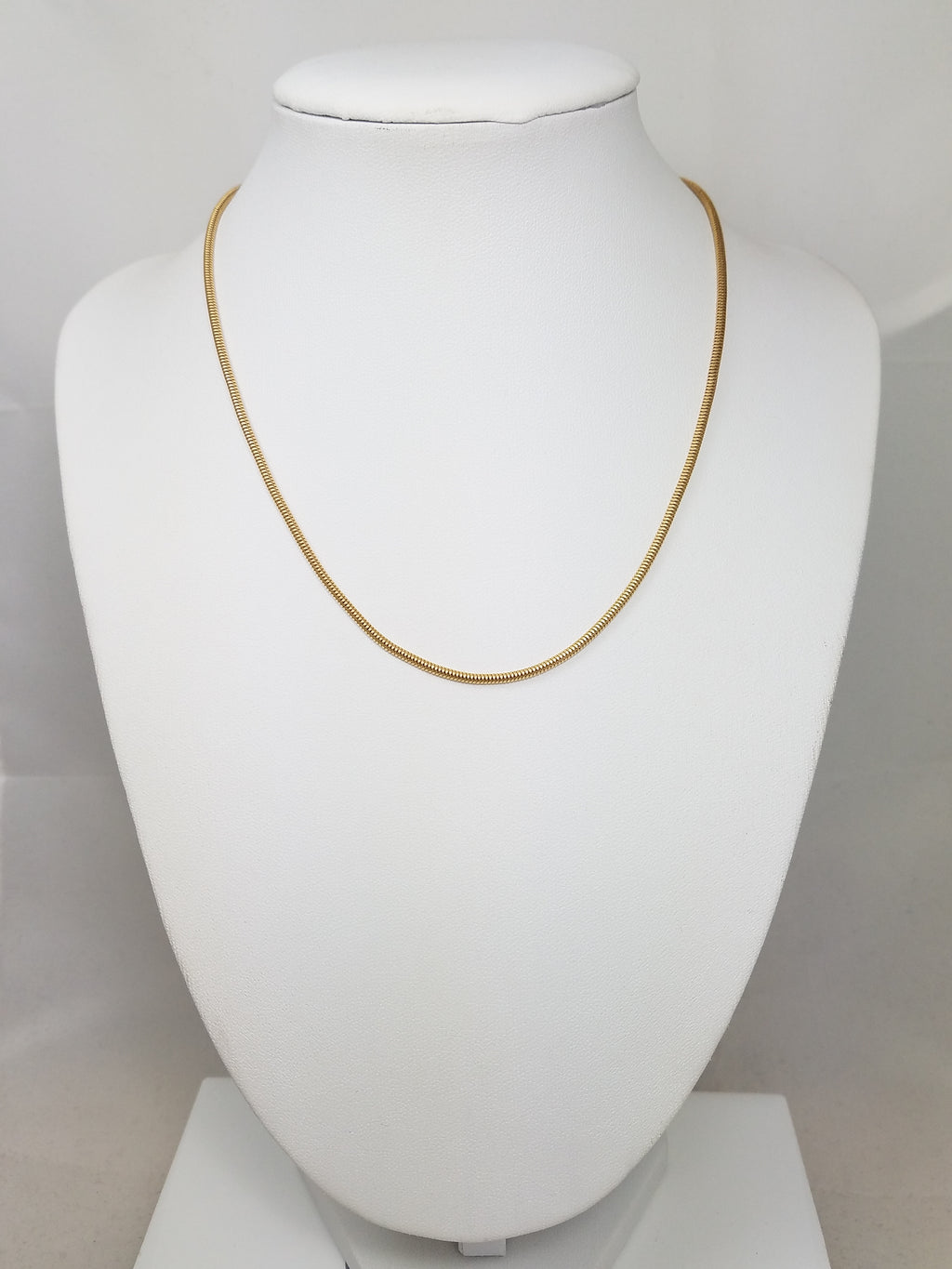 Fashionable 15" 14k Yellow Gold Solid Snake Chain Necklace