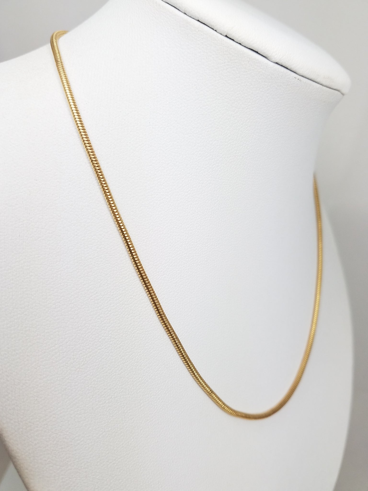 Fashionable 15" 14k Yellow Gold Solid Snake Chain Necklace
