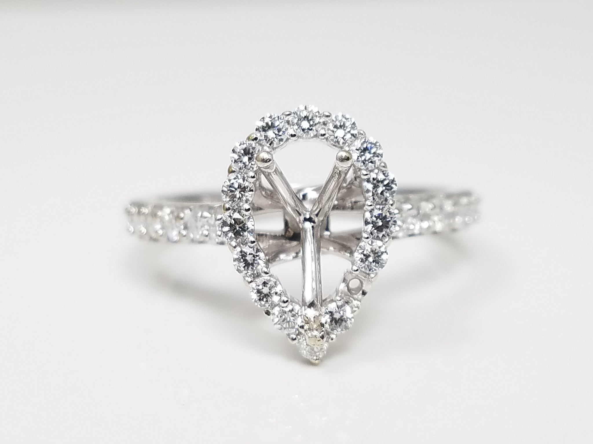 14k White Gold Lab Diamond Pear Shaped Ring Mount