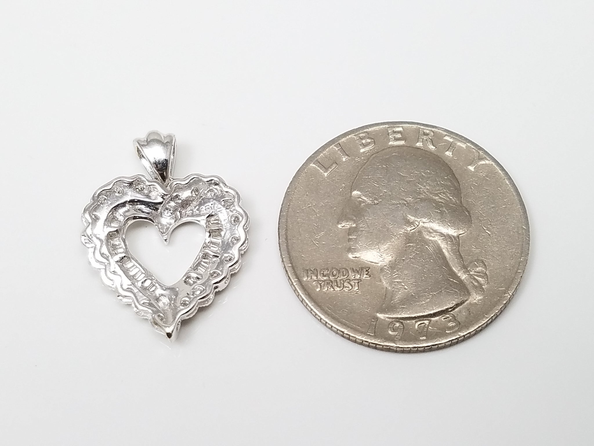 Precious 14k White gold Natural Diamond Heart Pendant