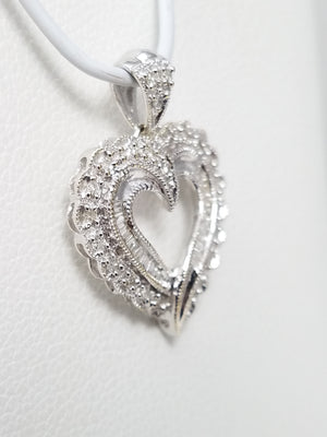 Precious 14k White gold Natural Diamond Heart Pendant