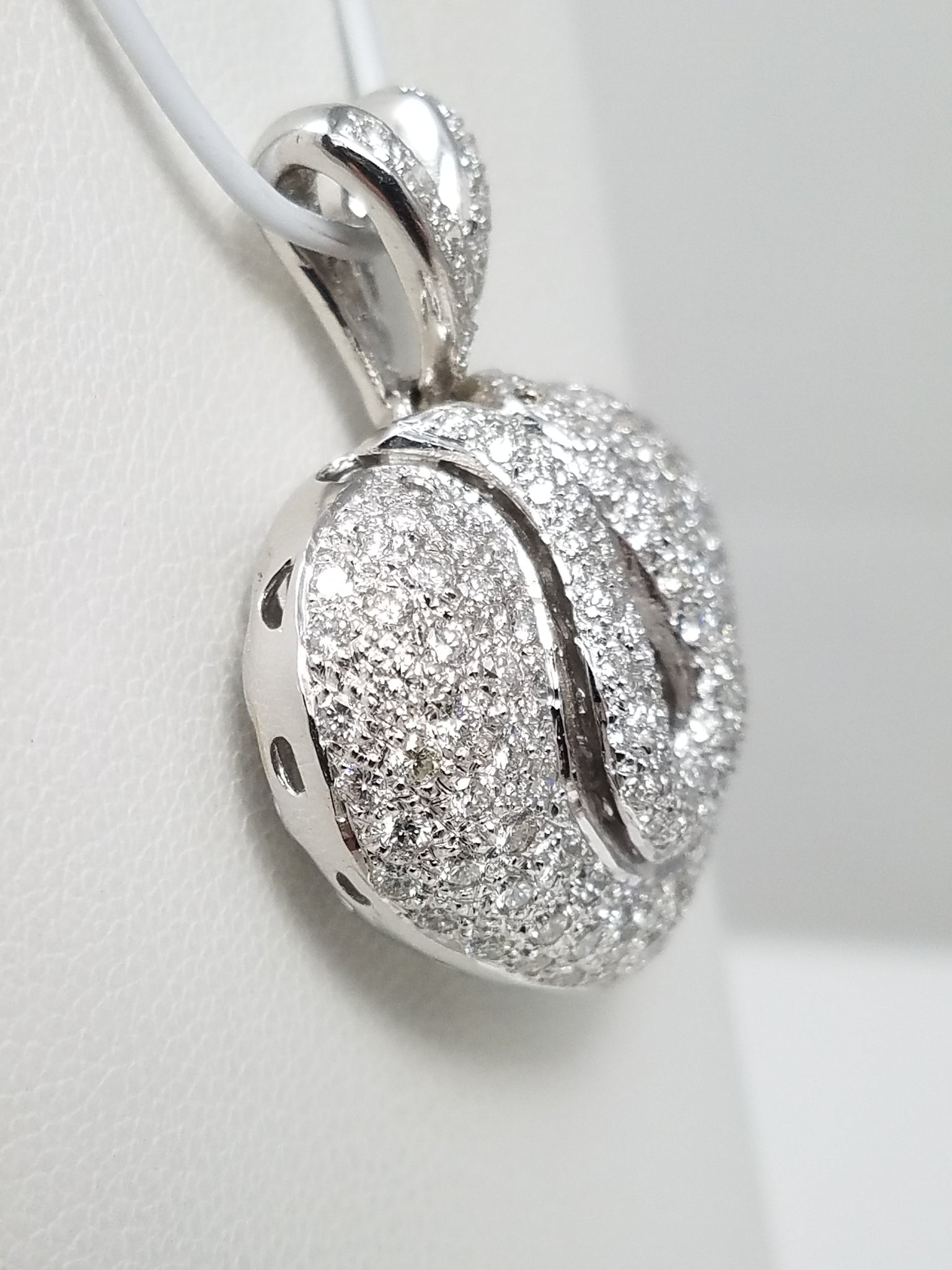 Salavetti 18k White Gold 1.50ctw Natural Diamond 3-D Italian Heart Pendant