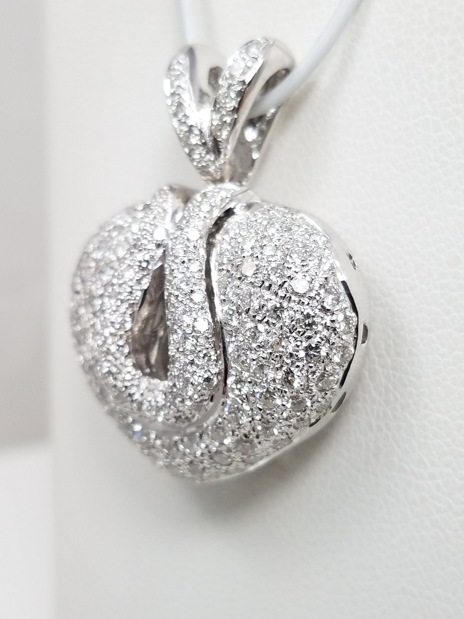 Salavetti 18k White Gold 1.50ctw Natural Diamond 3-D Italian Heart Pendant