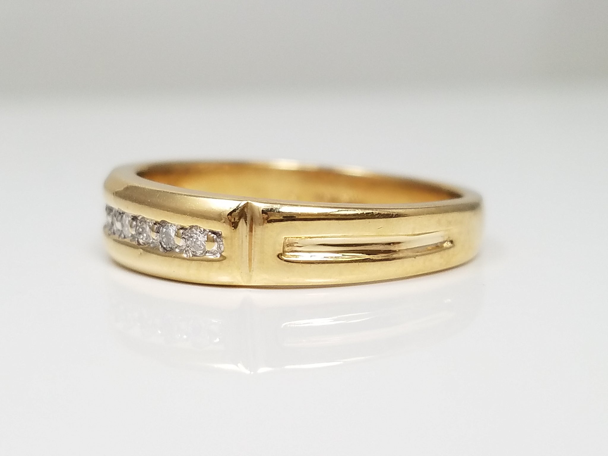 Classy 14k Yellow Gold Natural Diamond Anniversary Ring Band