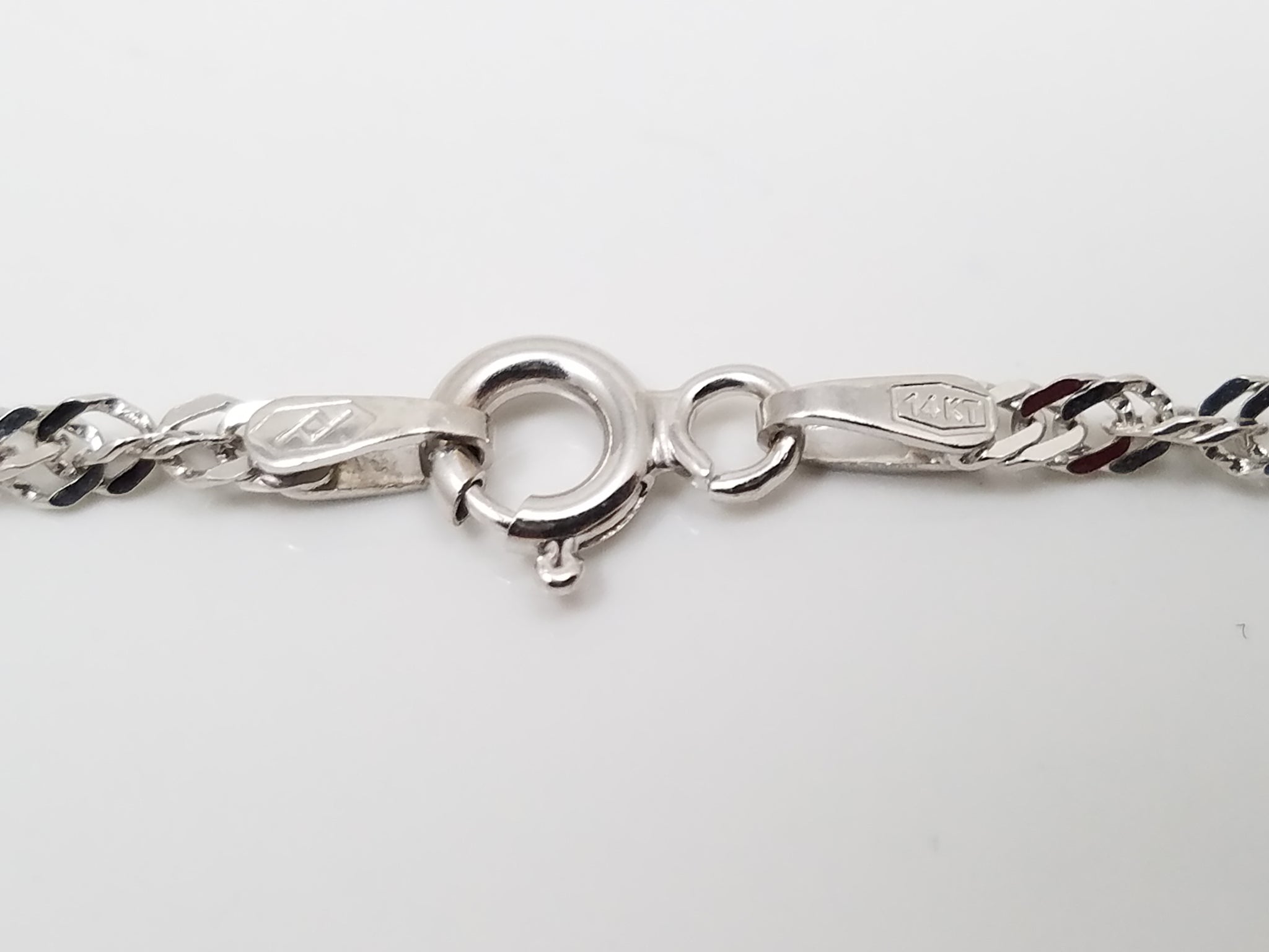 Shimmering 18" 14k White Gold Sparkly Twist Link Chain Necklace