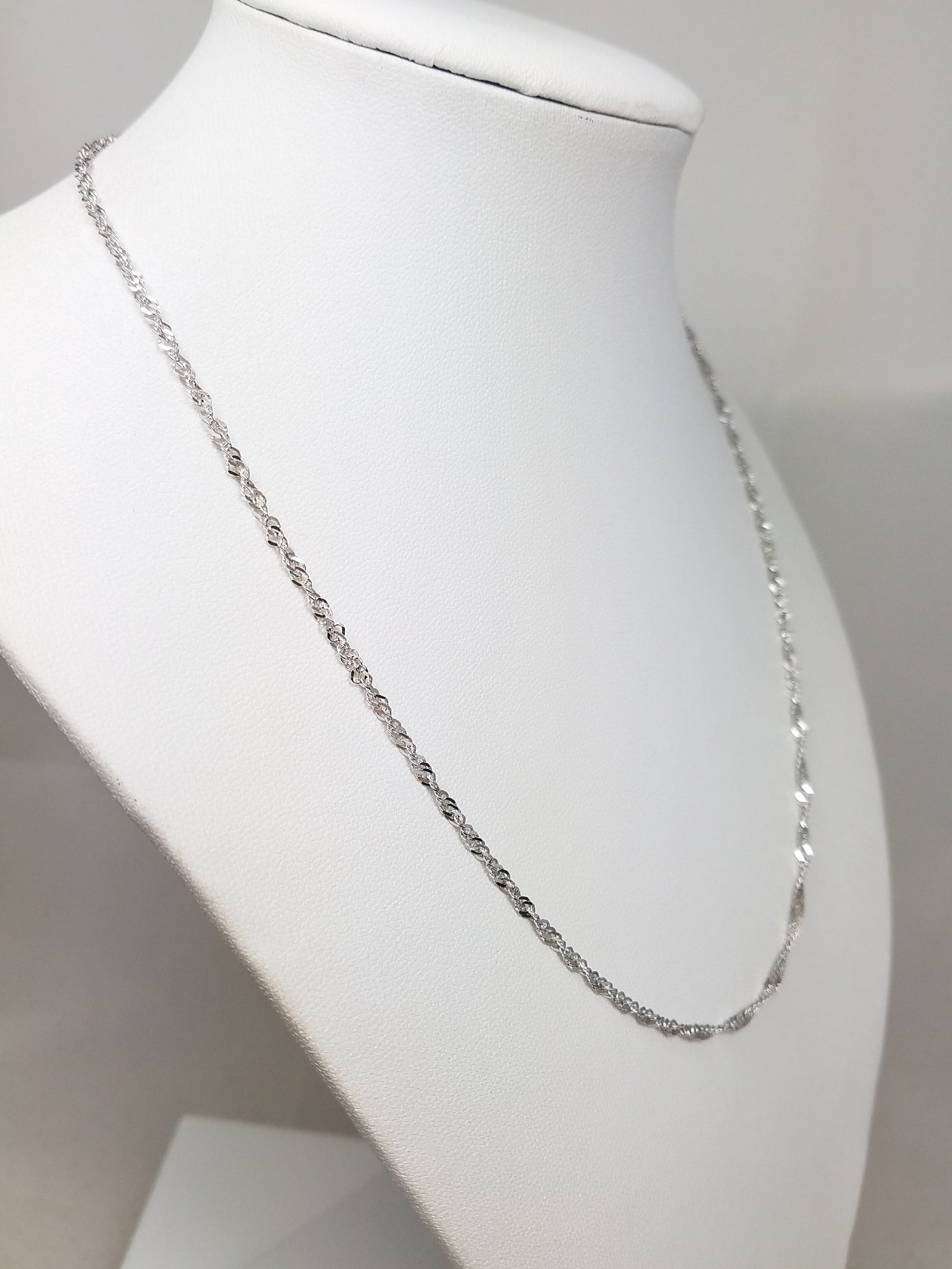 Shimmering 18" 14k White Gold Sparkly Twist Link Chain Necklace