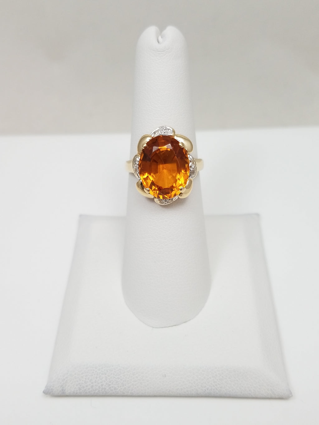 Attractive 14k Yellow Gold Natural Citrine Diamond Ring