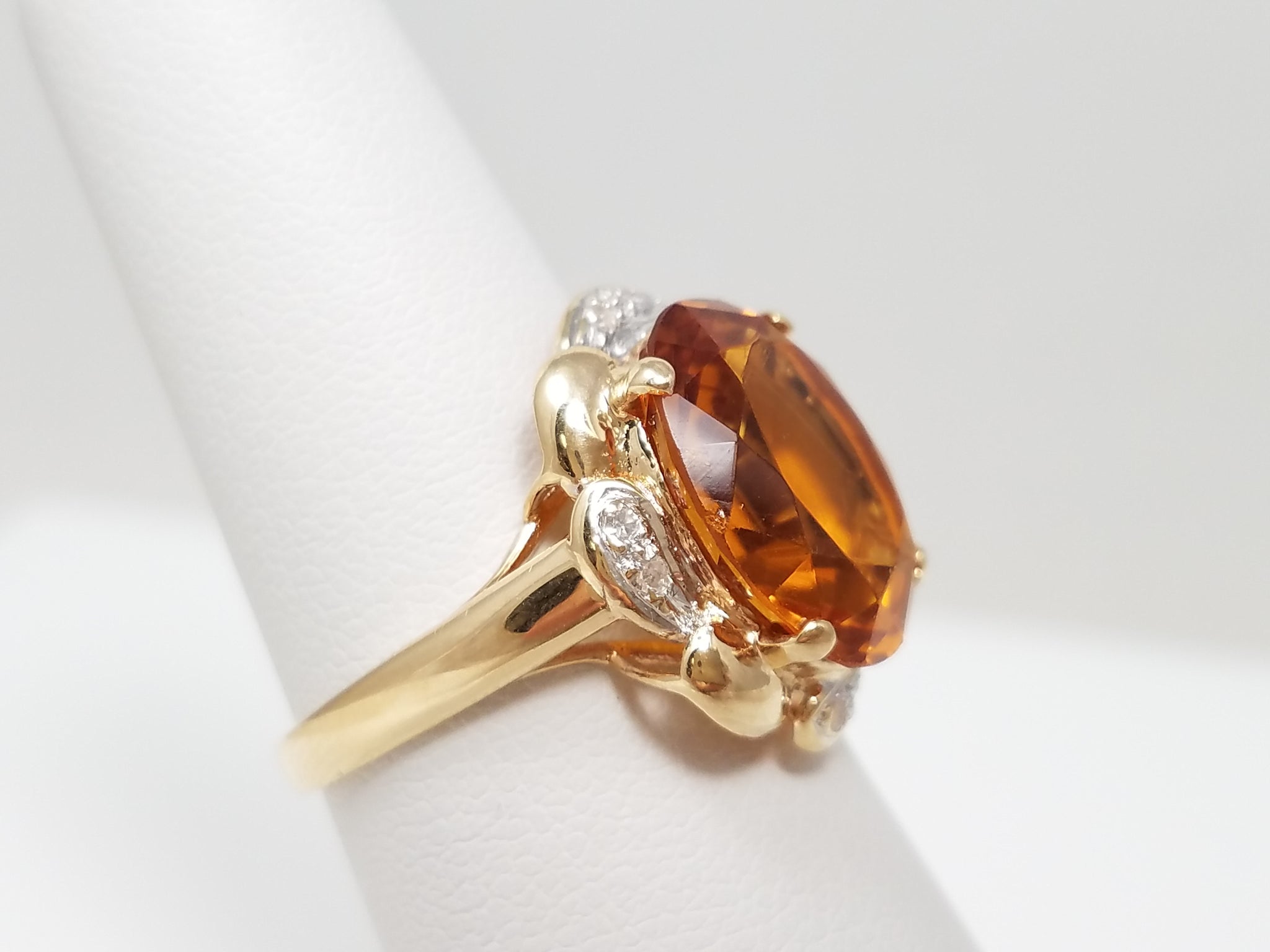 Attractive 14k Yellow Gold Natural Citrine Diamond Ring