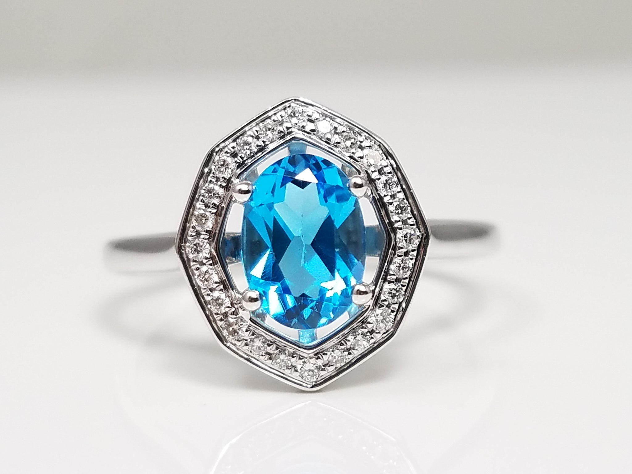 Glowing Natural Blue Topaz Diamond 14k White Gold Ring