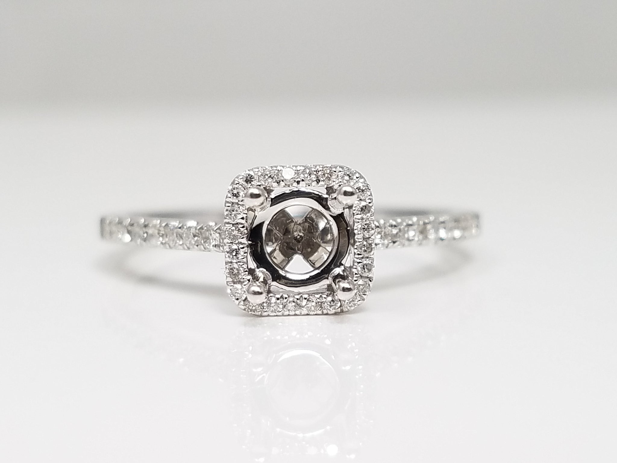 New! Shimmering 14k White Gold Natural Diamond Engagement Ring