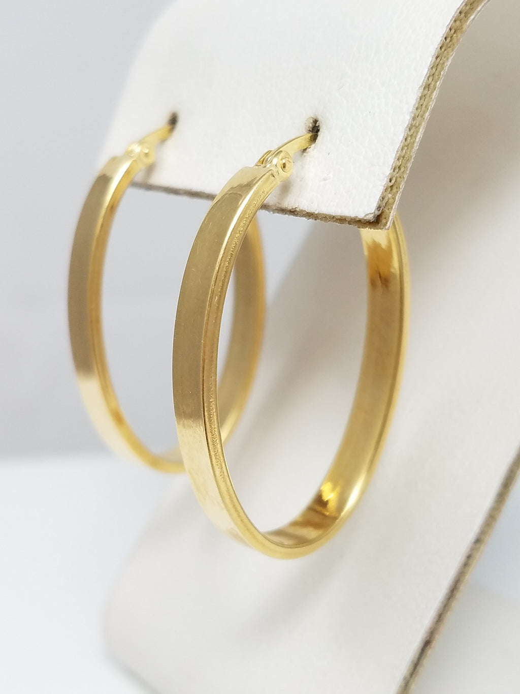 Everyday 18k Yellow Gold Hollow Oval Hoop Earrings