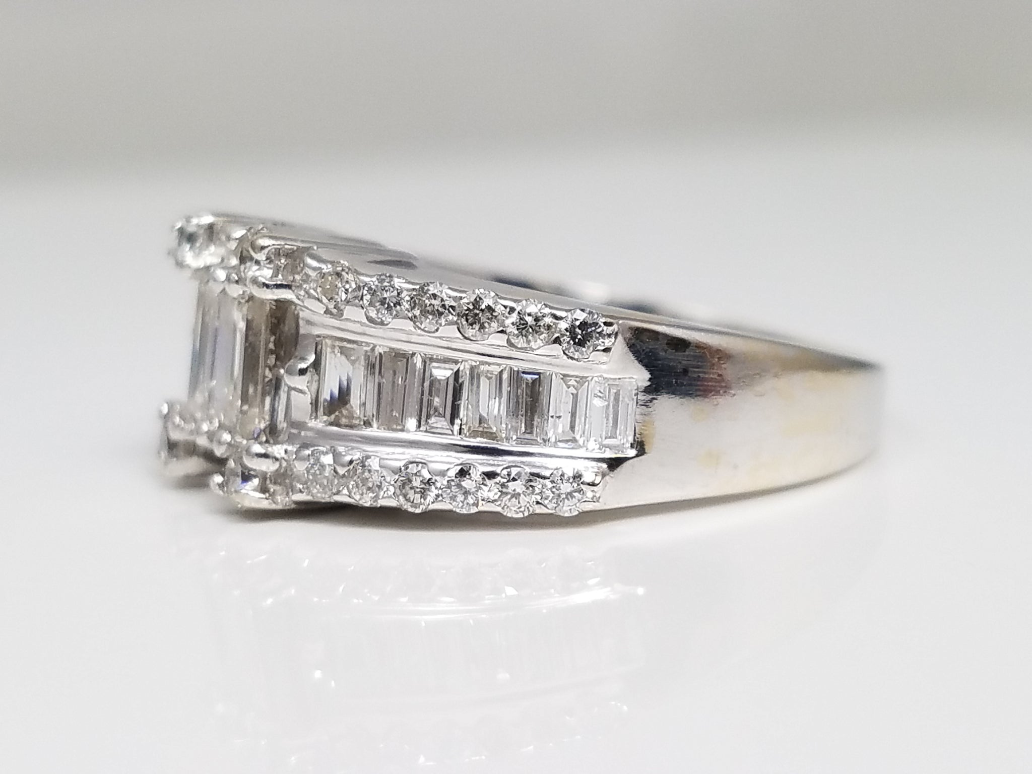 $6,500 Retail Le Vian 18k White Gold 1ctw Natural Diamond Engagement Ring