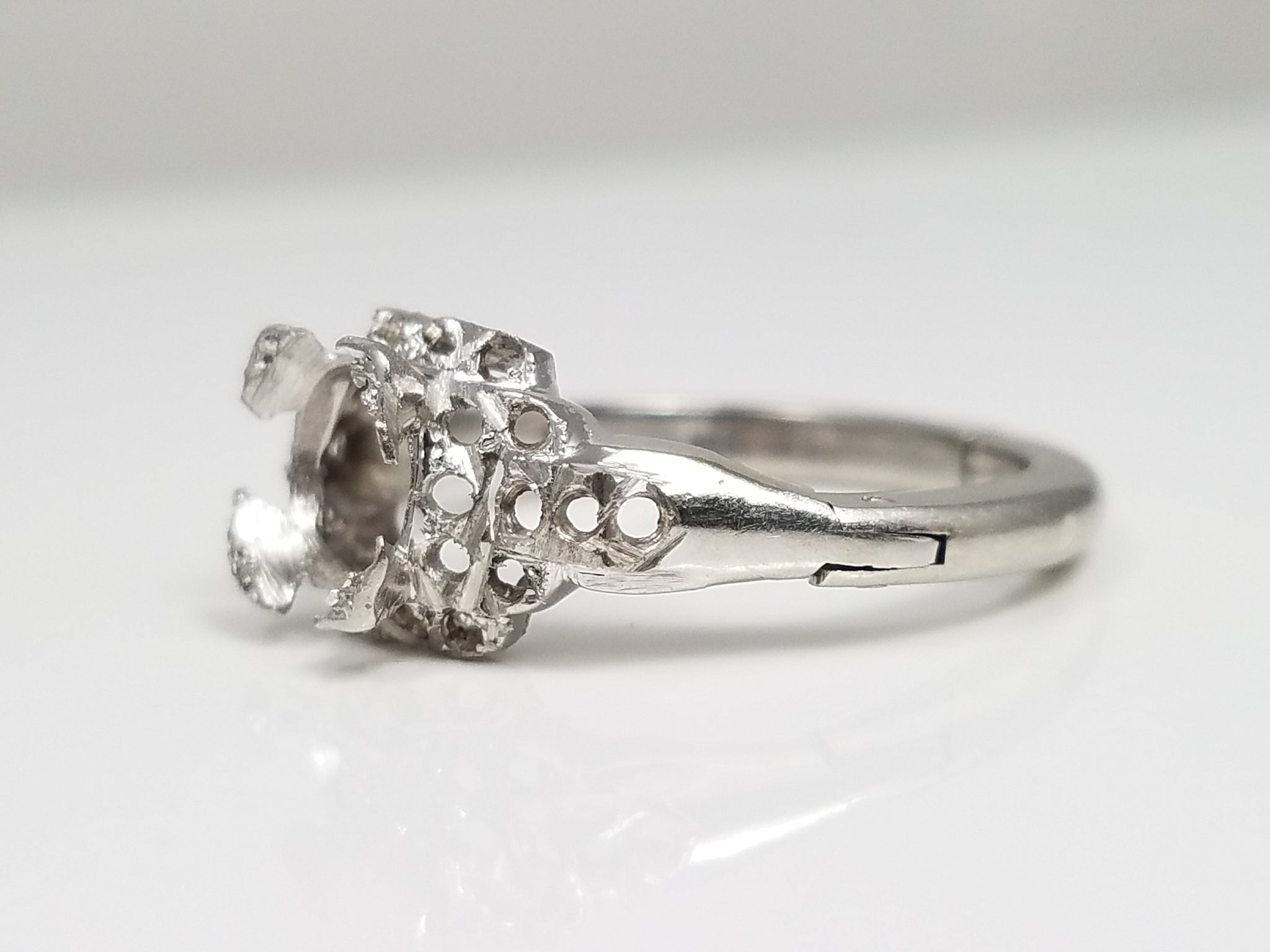 Vintage Platinum Engagement Ring Mount To Restore