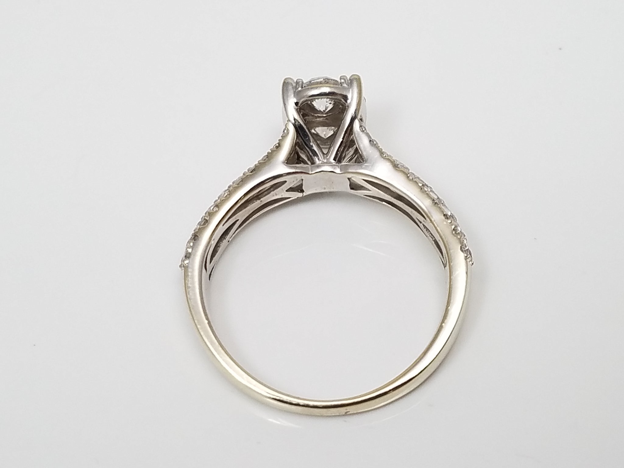 Flashy 14k White Gold Natural Diamond Engagement Ring