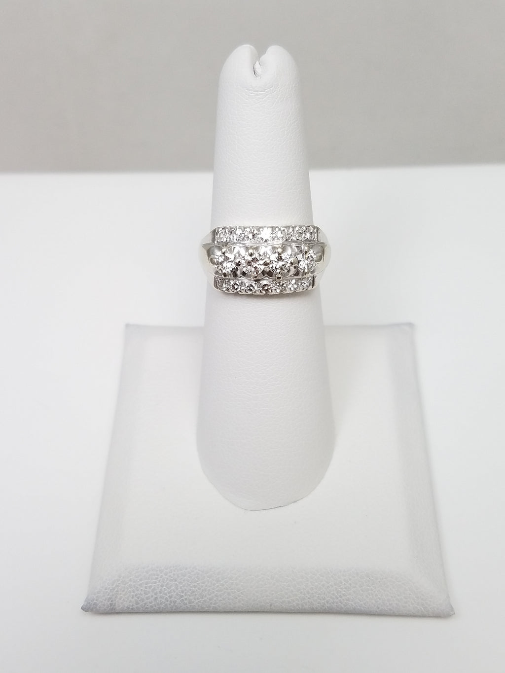 Precious Vintage 14k White Gold .70ctw Natural Diamond Wedding Ring Band