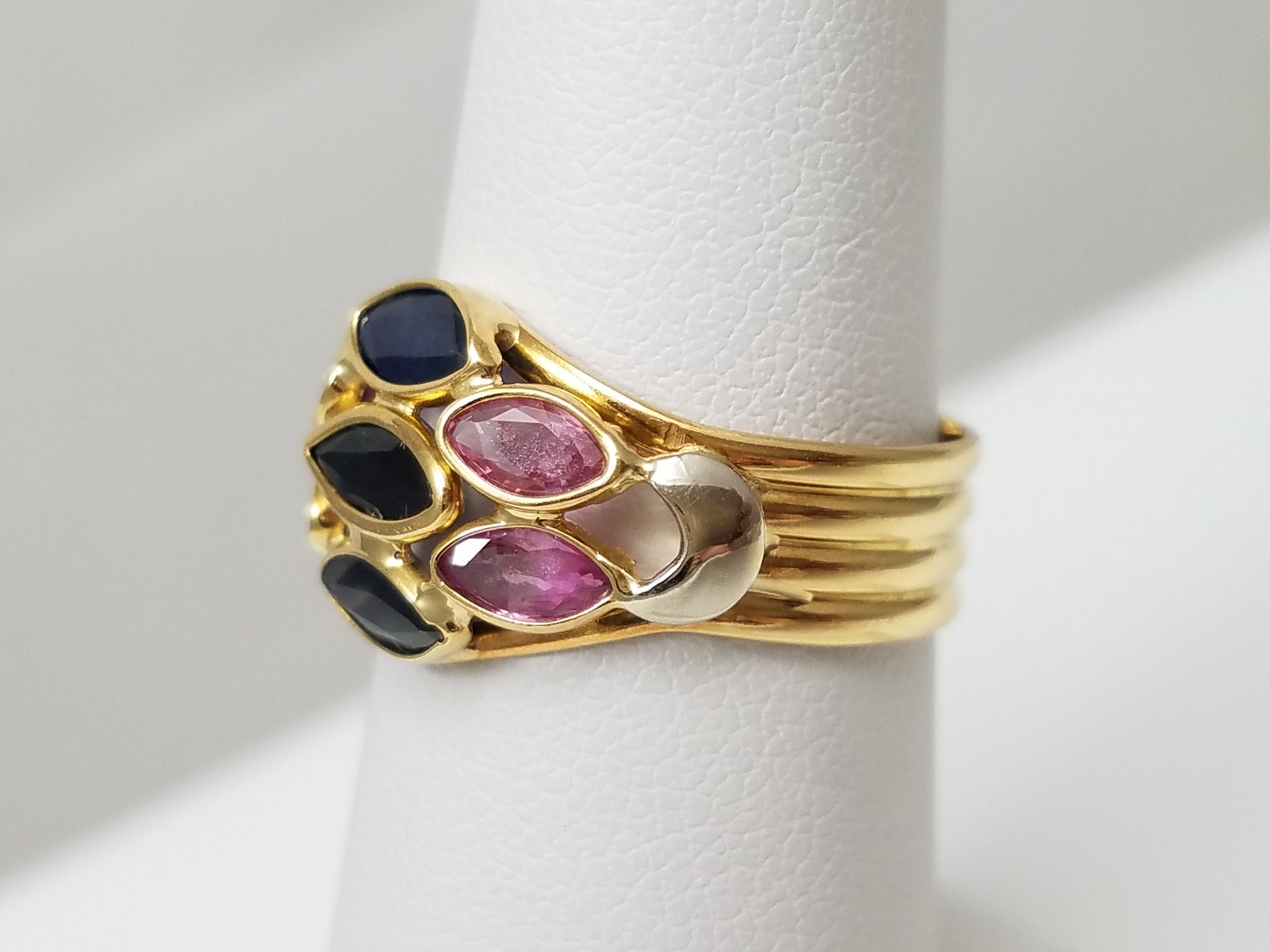 Exquisite 18k Yellow Gold Natural Ruby Sapphire Ring Band