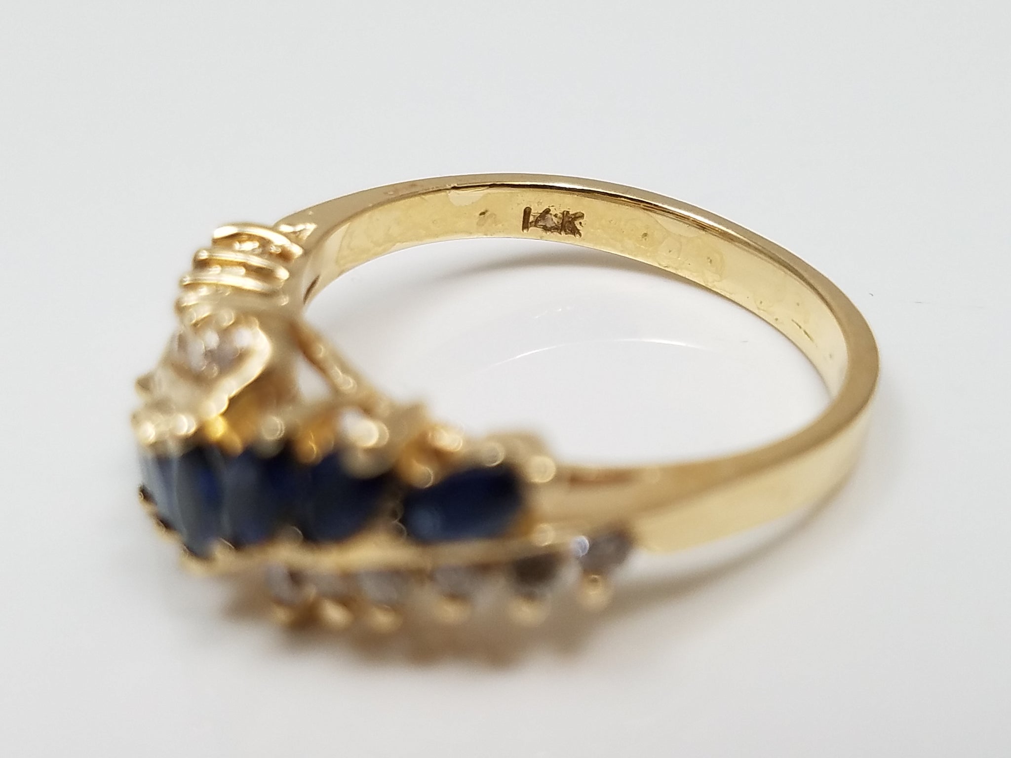 Attractive 14k Yellow Gold Natural Sapphire Diamond Ring Band