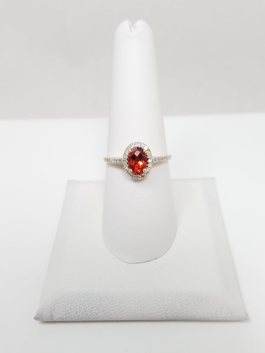 Fashionable 14k Two Tone Gold Natural Garnet Diamond Halo Ring