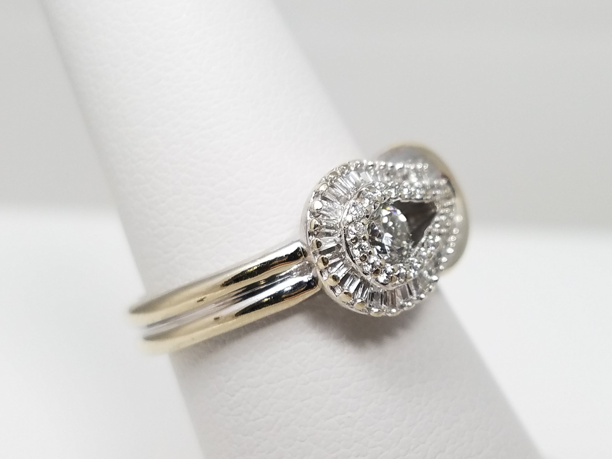 Precious 14k White Gold Natural Diamond Love Knot Ring